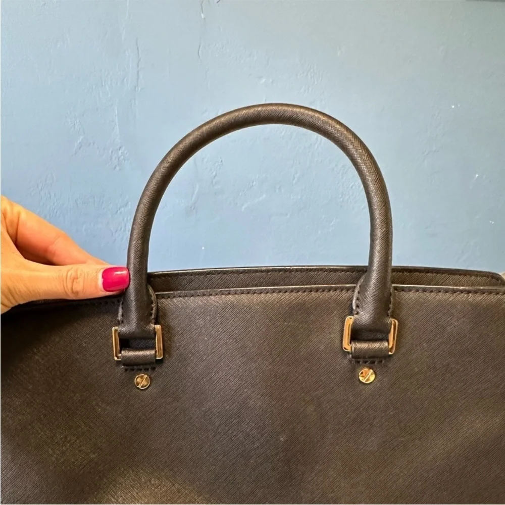 Michael Kors Women’s Selma Saffiano Leather Medium Satchel